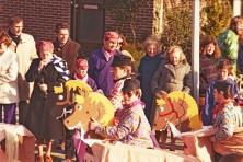 1980-Bombakkes-bij-Carnavalsoptocht-St.-Augustinusstichting-01