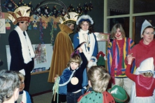 1981-Bombakkes-Scholenbezoek-02