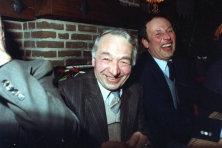 1983-Prins-Sjaak-de-Urste-Feest-met-Buurtgenoten-06