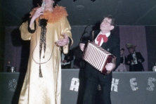 1985-Bombakkes-Zitting-01