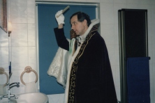 1986-Bombakkes-Prinsenbal-03-Thuis-oefenen-