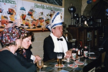 1988-Bombakkes-Carnavalsfeest-in-Cafe-de-Witte-Olifant-12
