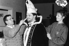 1990-Bombakkes-Prinsenfoto-maken-bij-Bosten-07