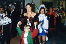 2001-Bombakkes-Gast-bij-Carnavalsbal-Dichterbij-14