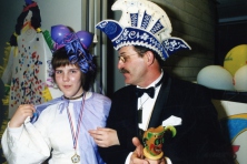 2001-Bombakkes-Gast-bij-Carnavalsbal-Dichterbij-16