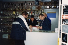 2001-Medailles-uitzoeken-bij-de-Sport-Ed-Willem-02