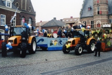 2002-Bombakkes-Carnavalsoptocht-03