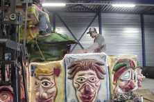 2002-Bombakkes-Optocht-Bouwen-wagen-Vriendengroep-Davy-Goertz-14