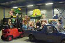 2002-Bombakkes-Optocht-Bouwen-wagen-Vriendengroep-Davy-Goertz-61