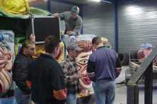 2002-Bombakkes-Optocht-Bouwen-wagen-Vriendengroep-Davy-Goertz-85