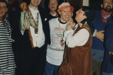 1994-Bombakkes-in-zaal-Hotel-de-Kroon-02