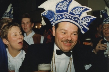 1994-Bombakkes-in-zaal-Hotel-de-Kroon-15