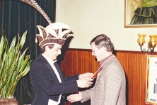 1982-Bombakkes-Uitreiking-Bombakkeskrant-08