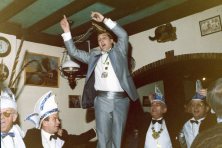 1987-Bombakkes-Krant-uitreiking-17b