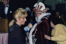 1997-Bombakkeskrantuitreiking-08