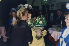 1997-Bombakkeskrantuitreiking-09