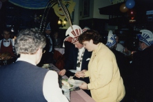 1997-Bombakkeskrantuitreiking-29