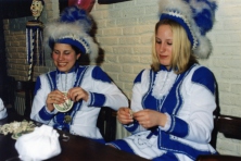 1999-Bombakkeskrantuitreiking-06