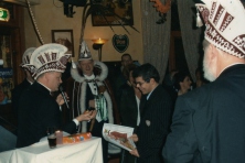 2006-Bombakkeskrantuitreiking-04