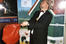 2003-Bombakkes-Kroegentocht-i.p.v.-Bomballemaondag-18