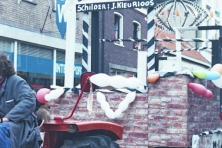 1981-Bombakkes-Carnavalsoptocht-34