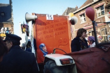 1982-Bombakkes-Carnavalsoptocht-25
