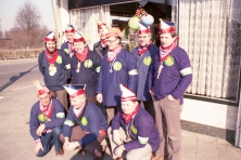 1982-Bombakkes-Ordecommisarissen-03