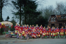 1990-Bombakkes-Carnavalsoptocht-de-Bolderkar-01