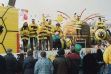 1999-Bombakkes-Optocht-Vriendengroep-Davy-Goertz-29