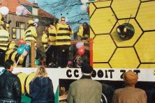 1999-Bombakkes-Optocht-Vriendengroep-Davy-Goertz-32