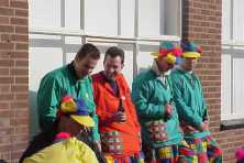 2001-Bombakkes-Carnavalsoptocht-Vriendengroep-Davy-Goertz-16