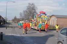 2001-Bombakkes-Carnavalsoptocht-Vriendengroep-Davy-Goertz-63