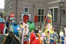 2003-Bombakkes-Carnavalsoptocht-gezien-vanaf-Ex-Prinsenwagen-09