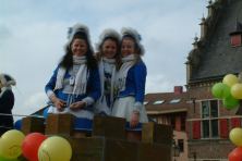 2003-Bombakkes-Carnavalsoptocht-gezien-vanaf-Ex-Prinsenwagen-18