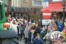 2003-Bombakkes-Carnavalsoptocht-gezien-vanaf-Ex-Prinsenwagen-21