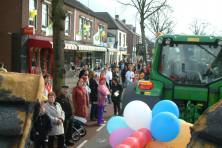 2003-Bombakkes-Carnavalsoptocht-gezien-vanaf-Ex-Prinsenwagen-53