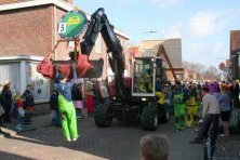 2006-Bombakkes-Carnavalsoptocht-in-de-Steendalerstraat-019