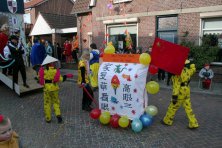 2006-Bombakkes-Carnavalsoptocht-in-de-Steendalerstraat-042