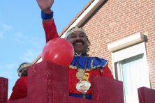 2006-Bombakkes-Carnavalsoptocht-in-de-Steendalerstraat-053