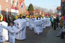 2006-Bombakkes-Carnavalsoptocht-in-de-Steendalerstraat-066