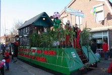2006-Bombakkes-Carnavalsoptocht-in-de-Steendalerstraat-097