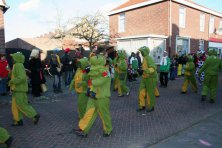 2006-Bombakkes-Carnavalsoptocht-in-de-Steendalerstraat-102