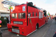 2006-Bombakkes-Carnavalsoptocht-in-de-Steendalerstraat-105