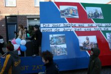 2006-Bombakkes-Carnavalsoptocht-in-de-Steendalerstraat-116