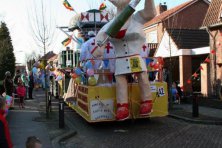 2006-Bombakkes-Carnavalsoptocht-in-de-Steendalerstraat-123