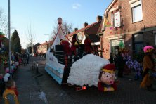 2006-Bombakkes-Carnavalsoptocht-in-de-Steendalerstraat-126