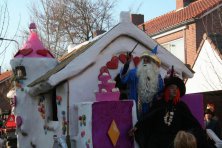 2006-Bombakkes-Carnavalsoptocht-in-de-Steendalerstraat-130