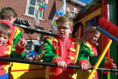 2011-03-06-optocht-038
