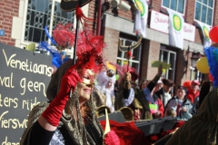 2011-03-06-optocht-049