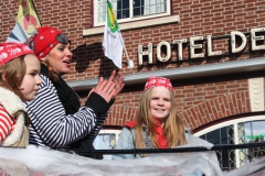 2011-03-06-optocht-089